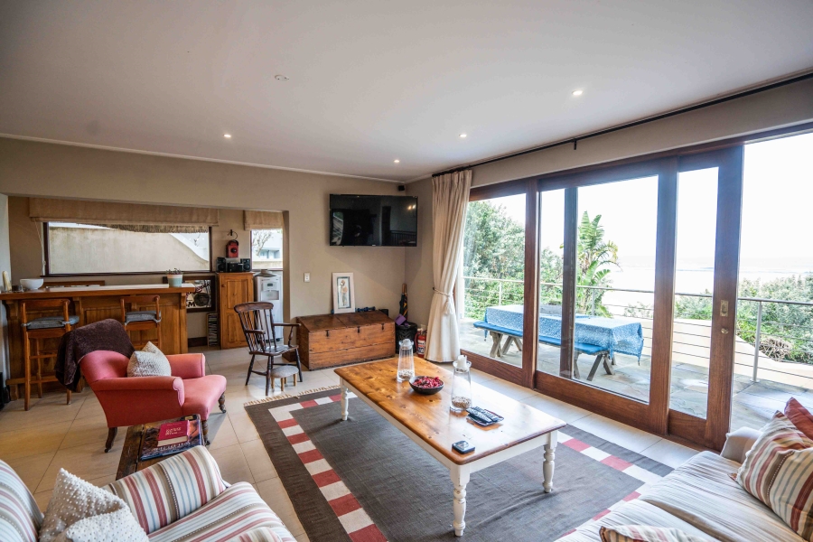 4 Bedroom Property for Sale in Kleinemonde Eastern Cape